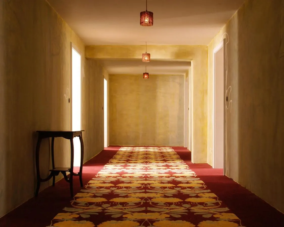 Hotel Lux contacts